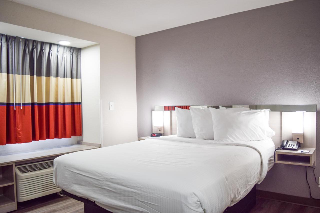 Travelers Inn And Suites Raleigh Eksteriør bilde